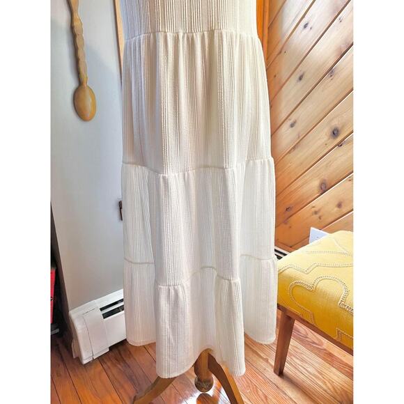 White Flowy Summer Peasant Dress - Picture 7 of 8